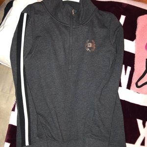 Half zip sweatshirt